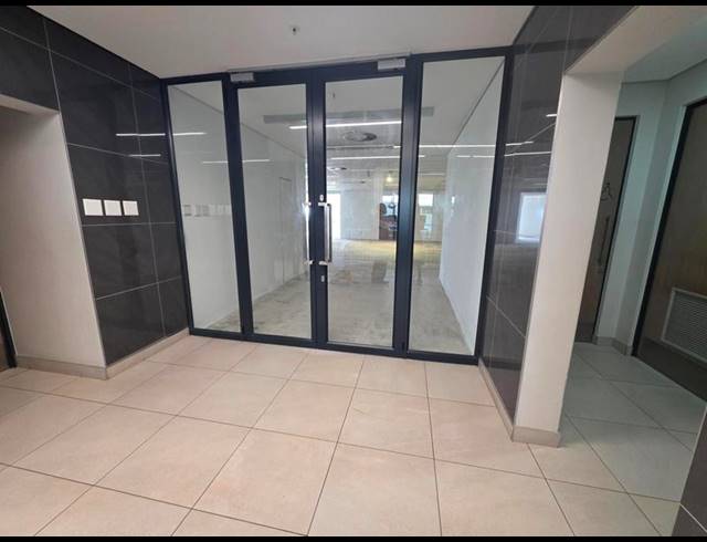BUSINESS PROPERTY TO RENT IN MENLYN